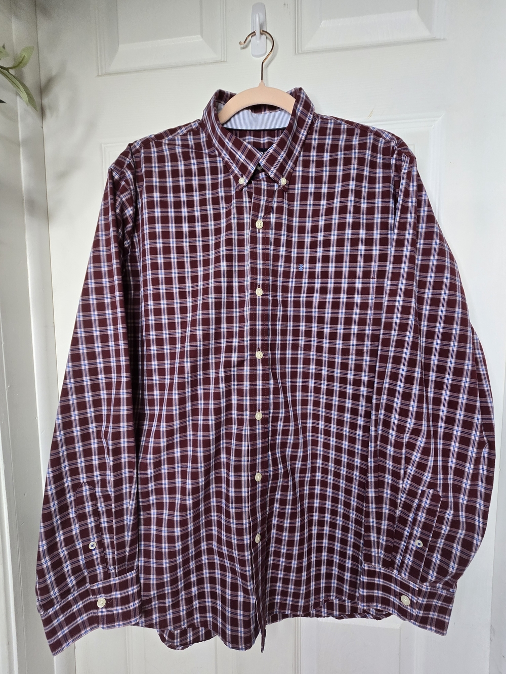 Izod Men's Burgundy Plaid Button-Down ShirtIZOD Men's Long Sleeve Button Down L